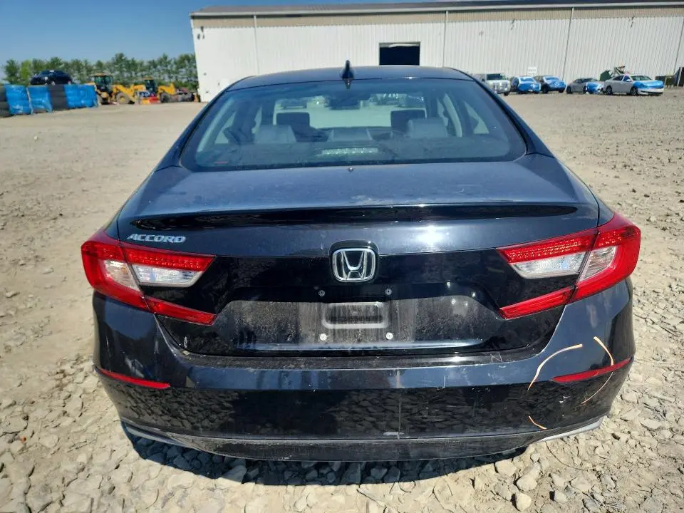 2019 HONDA ACCORD LX  