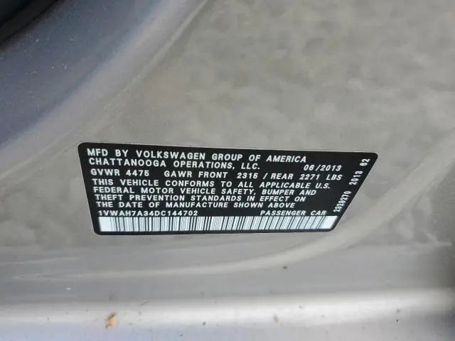 2013 VOLKSWAGEN PASSAT S