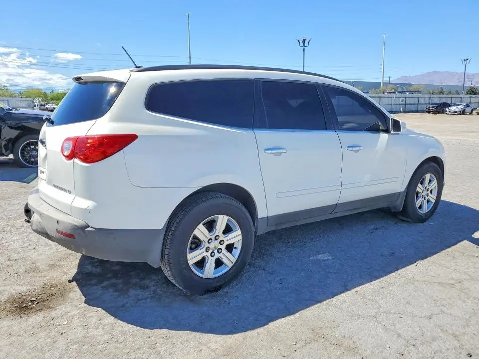 2012 CHEVROLET TRAVERSE LT  