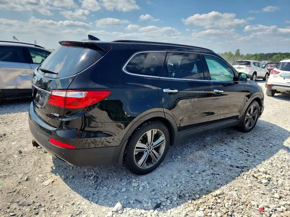 2016 HYUNDAI SANTA FE SE  