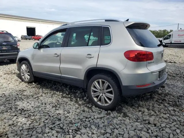 2013 VOLKSWAGEN TIGUAN S  