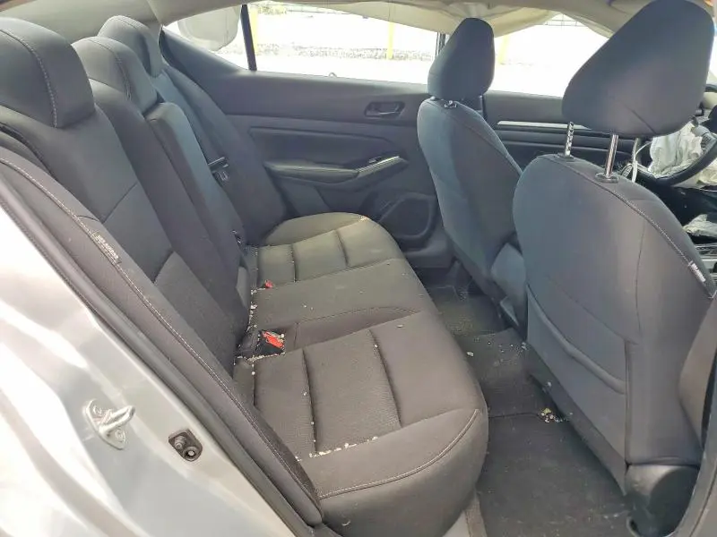 2023 NISSAN ALTIMA SV  