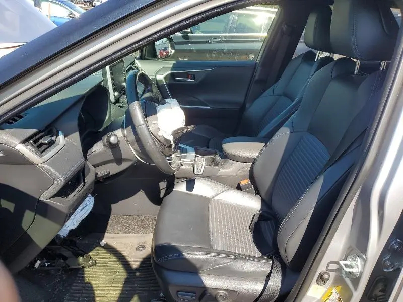 2020 TOYOTA RAV4 XSE  