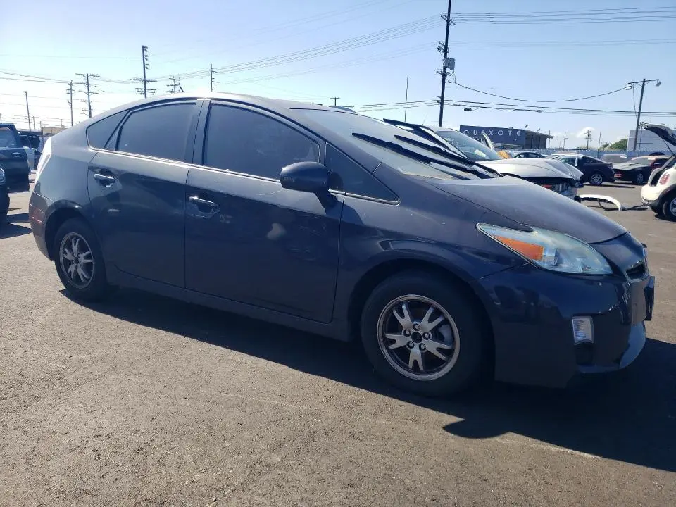 2010 TOYOTA PRIUS II  
