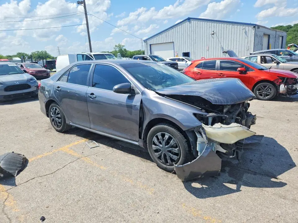 2012 TOYOTA CAMRY LE  