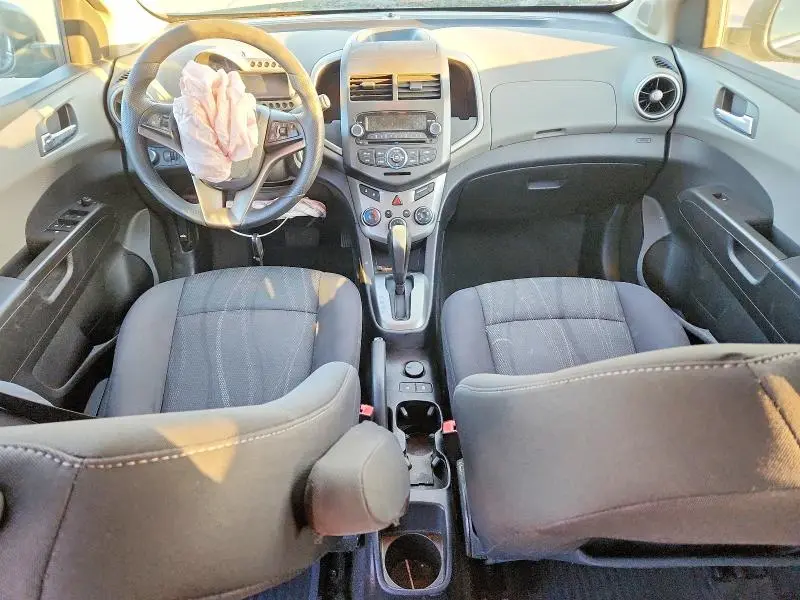 2013 CHEVROLET SONIC LT  