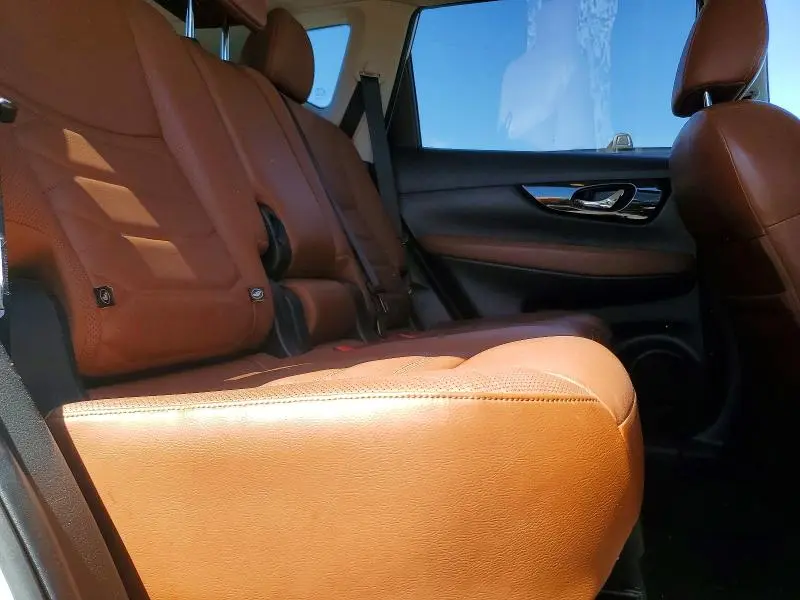 2017 NISSAN ROGUE SL  