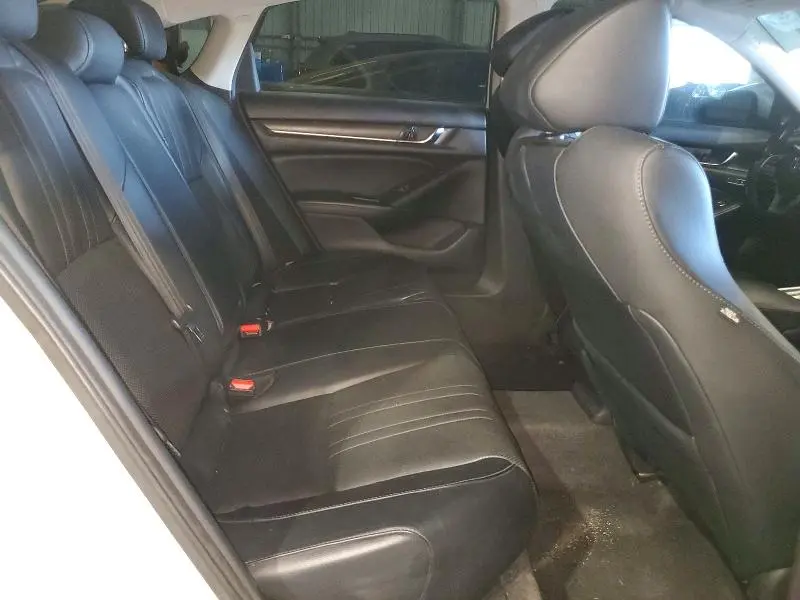 2018 HONDA ACCORD TOURING  
