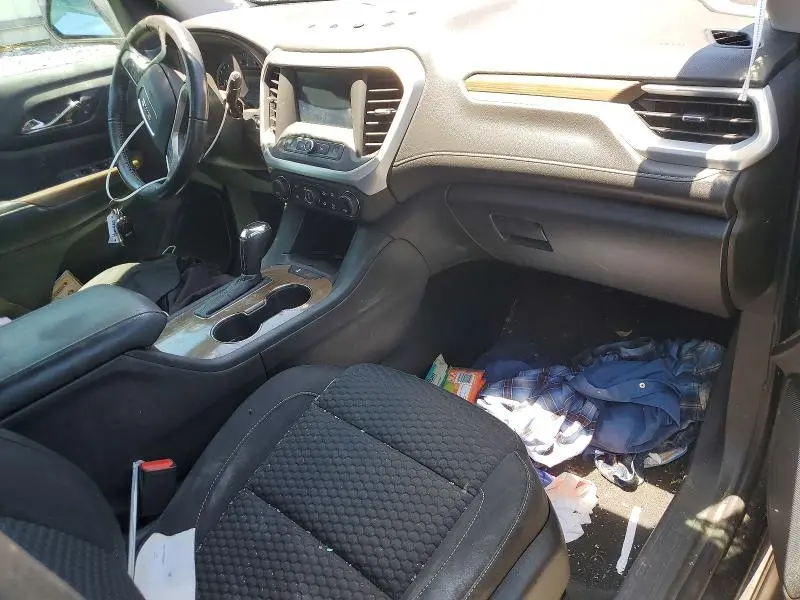 2017 GMC ACADIA SLE  