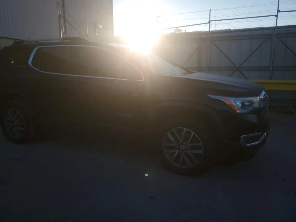 2017 GMC ACADIA SLE  
