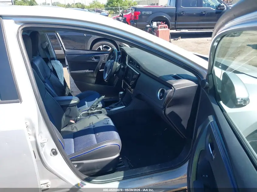 2017 TOYOTA COROLLA SE