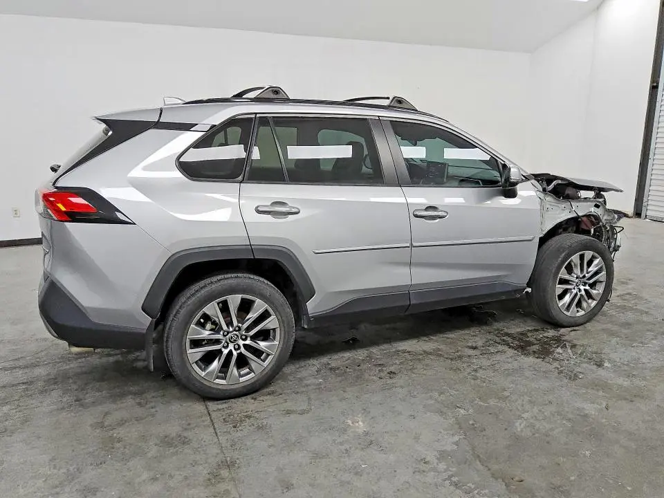 2022 TOYOTA RAV4 LIMITED  