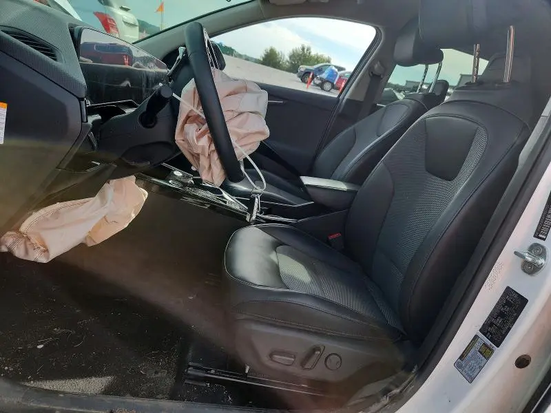 2023 KIA NIRO EX  