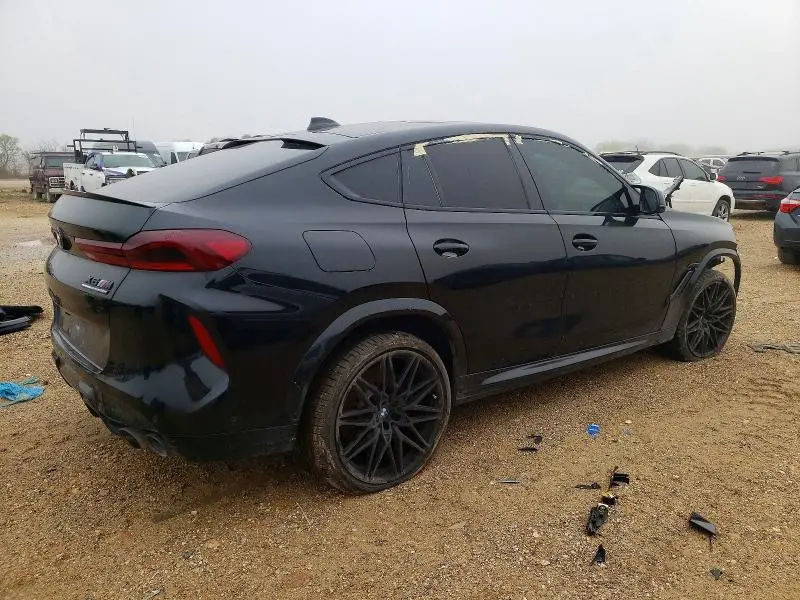 2021 BMW X6 M  