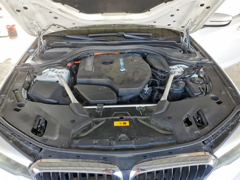 2018 BMW 530XE   