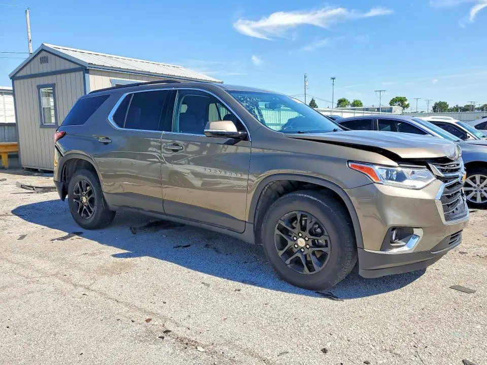 2020 CHEVROLET TRAVERSE LT  