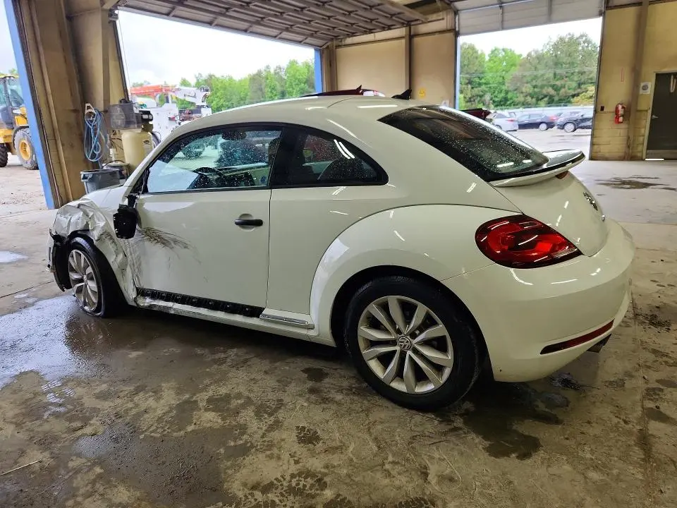 2017 VOLKSWAGEN BEETLE 1.8T  