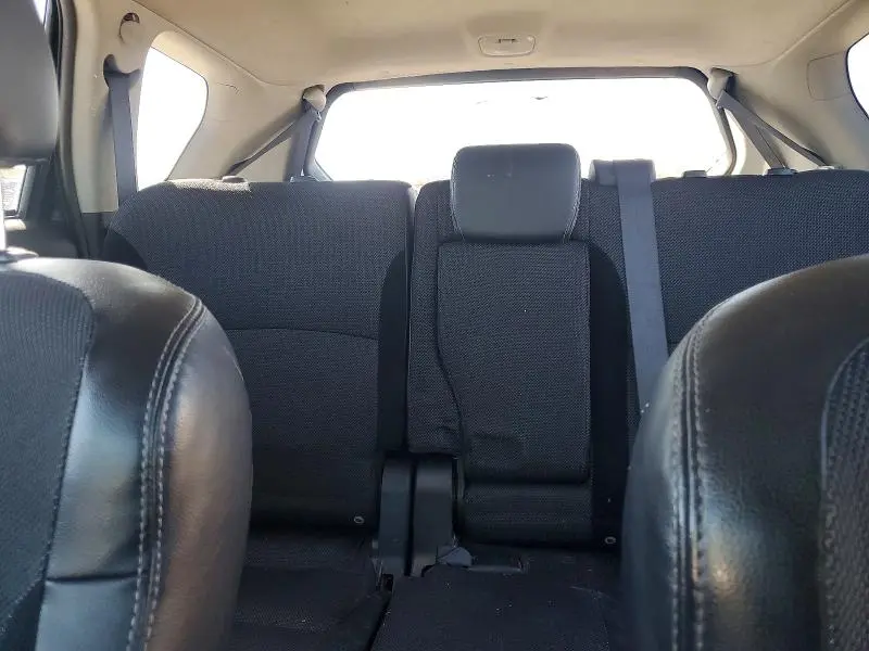 2011 MITSUBISHI OUTLANDER SE  