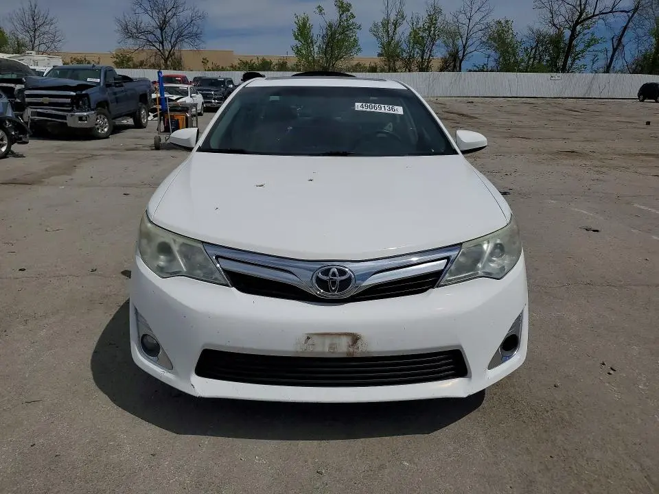 2014 TOYOTA CAMRY XLE V6  