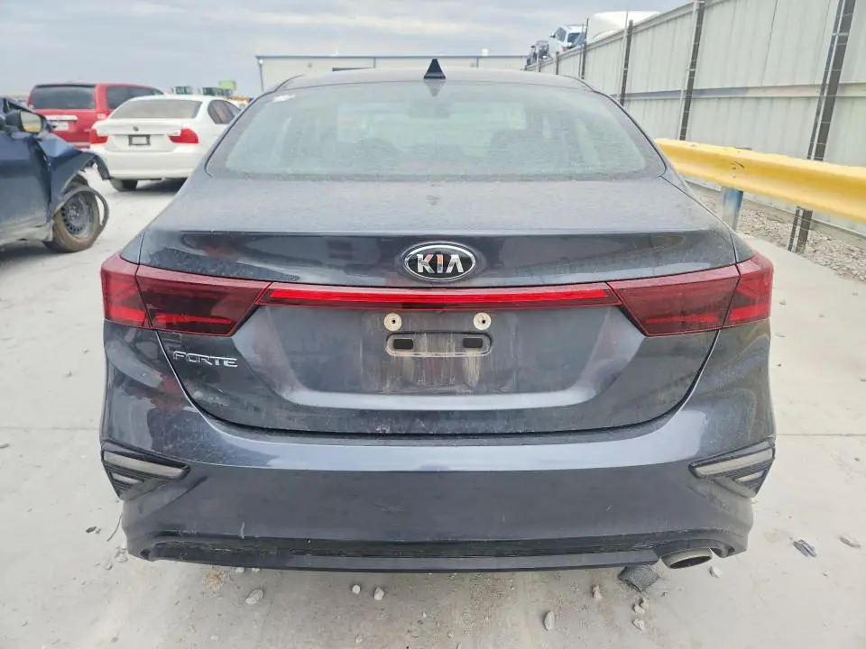 2020 KIA FORTE LXS  