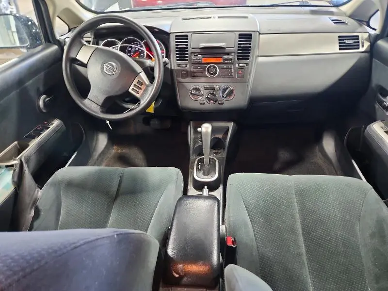 2010 NISSAN VERSA 1.8 S  
