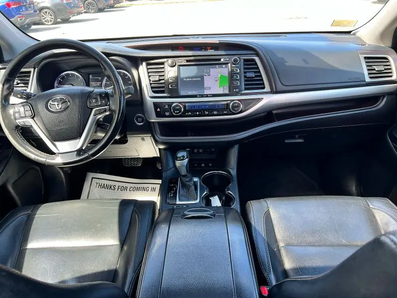 2017 TOYOTA HIGHLANDER XLE  