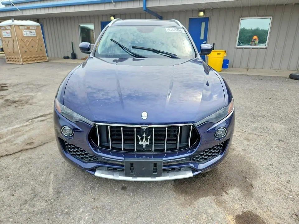2017 MASERATI LEVANTE LUXURY  