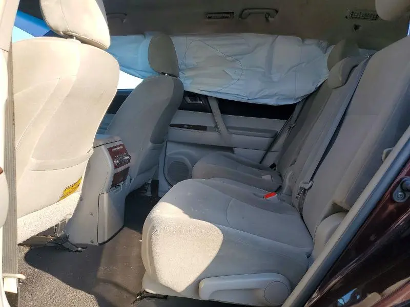 2012 TOYOTA HIGHLANDER BASE  