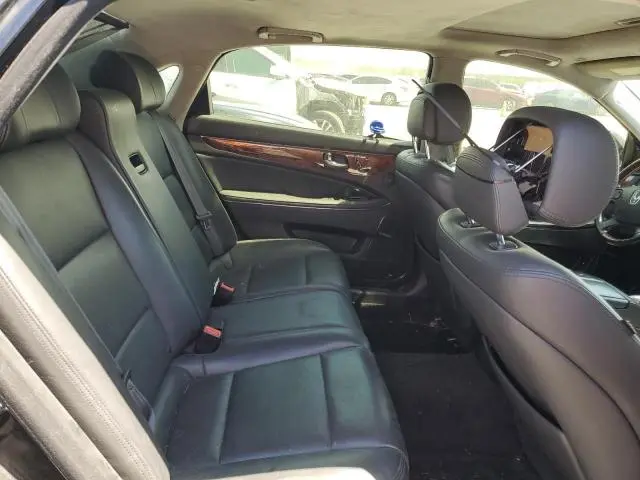 2014 HYUNDAI EQUUS SIGNATURE