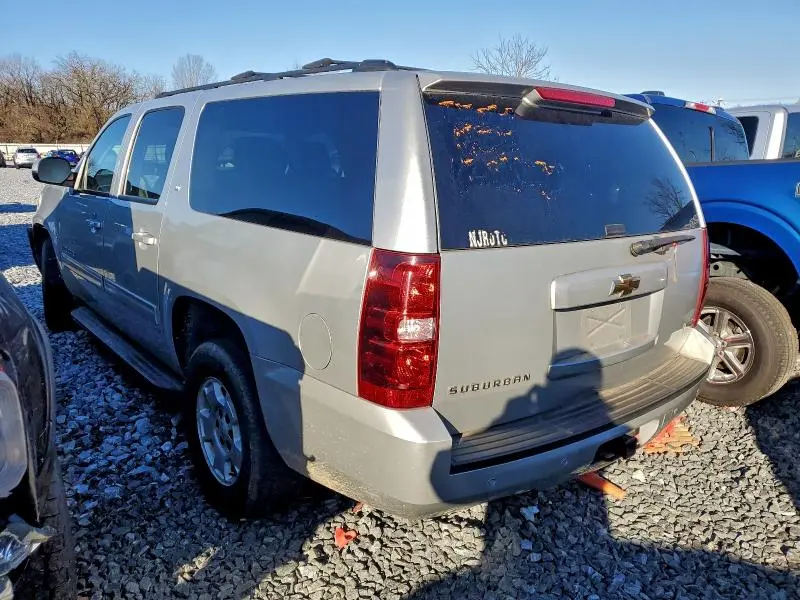 2011 CHEVROLET SUBURBAN K1500 LT  
