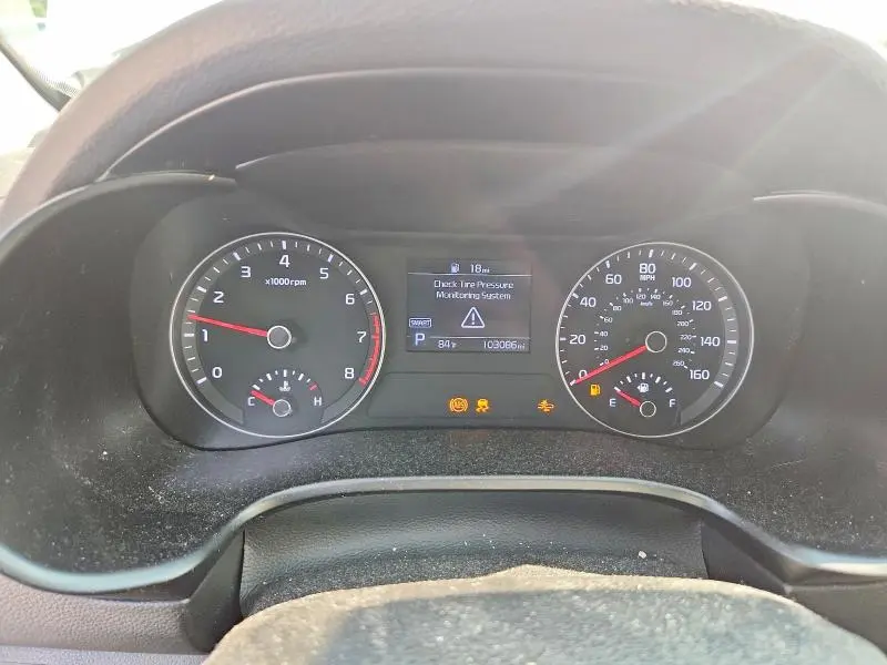 2019 KIA FORTE LXS  