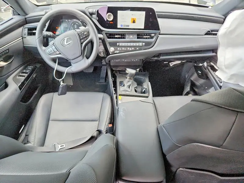 2025 LEXUS ES 300H BASE  