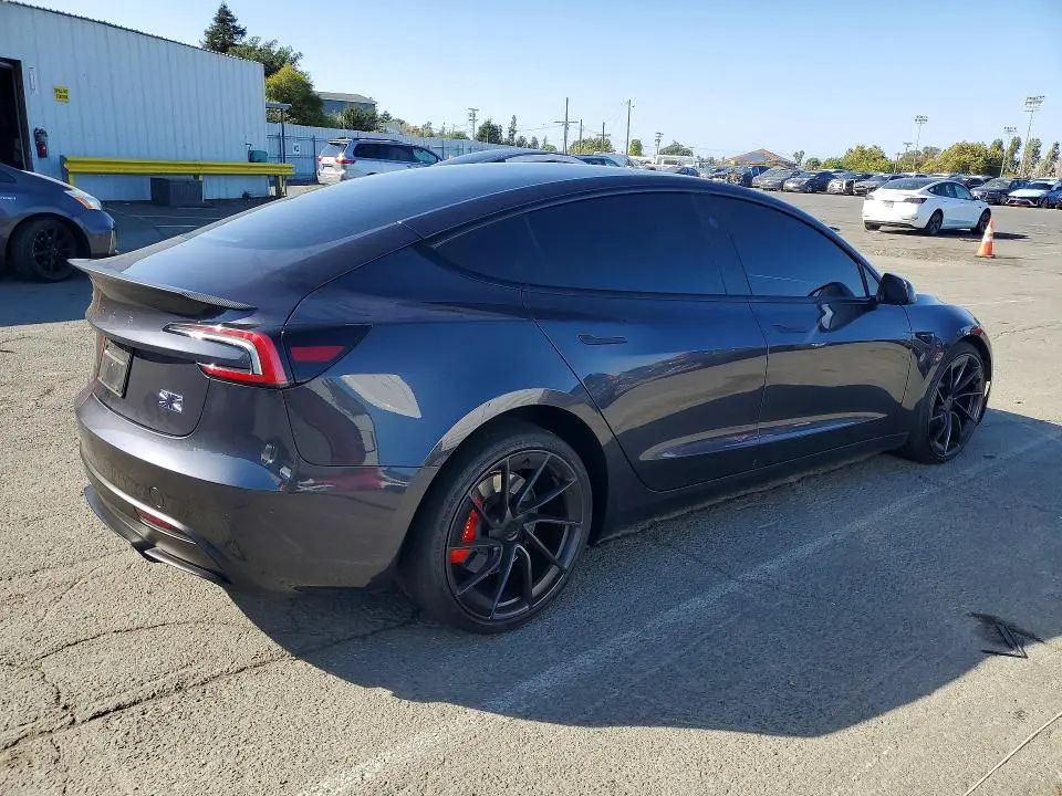 2024 TESLA MODEL 3   