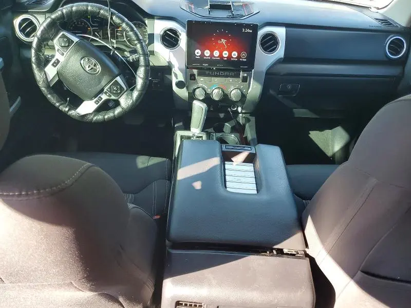 2021 TOYOTA TUNDRA CREWMAX SR5  