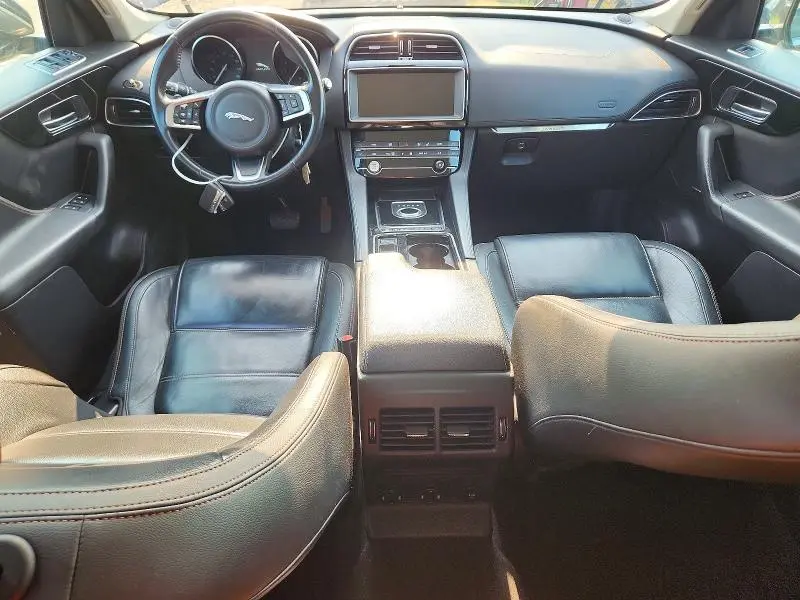 2020 JAGUAR F-PACE PRESTIGE  