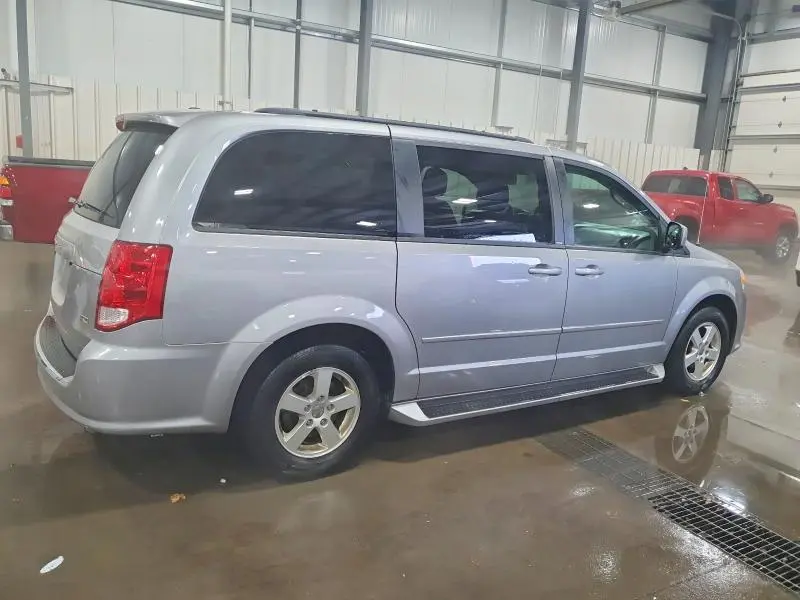 2013 DODGE GRAND CARAVAN SXT  
