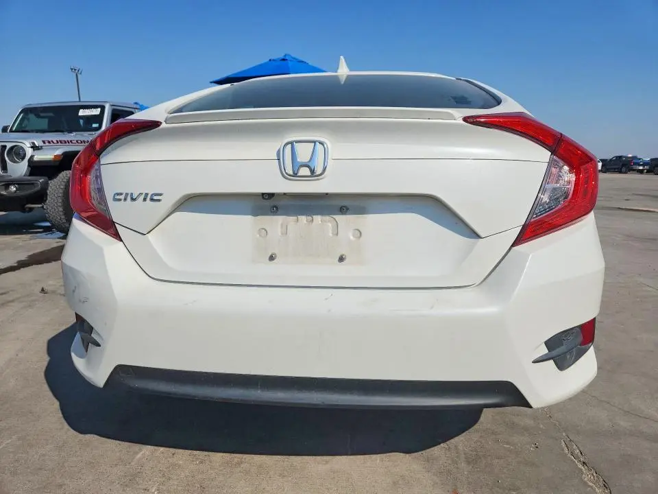 2018 HONDA CIVIC EX  