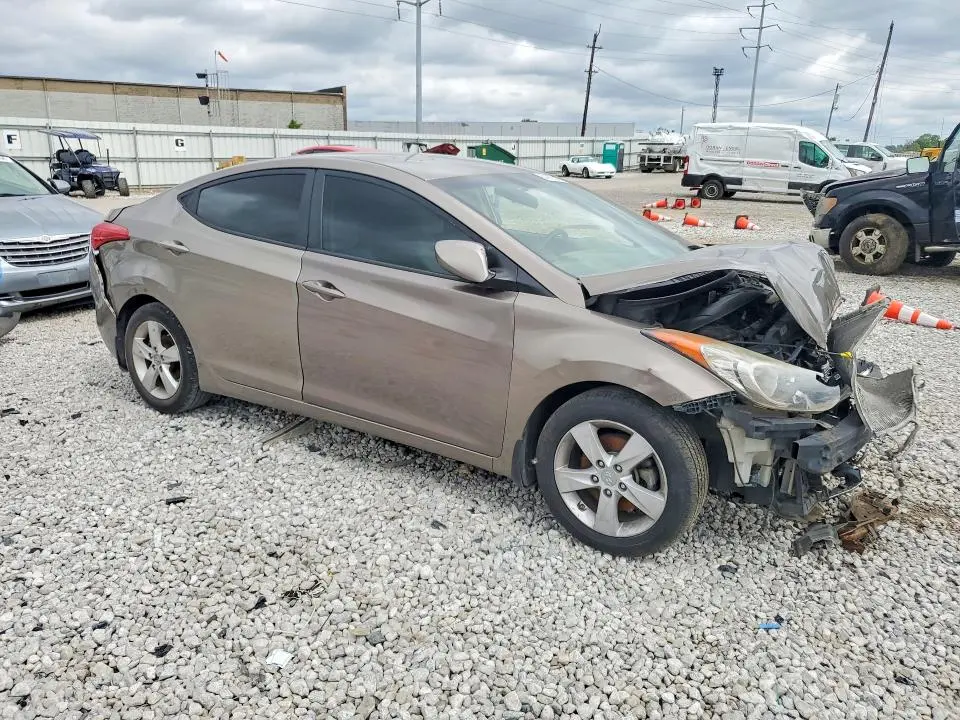 2013 HYUNDAI ELANTRA GLS  