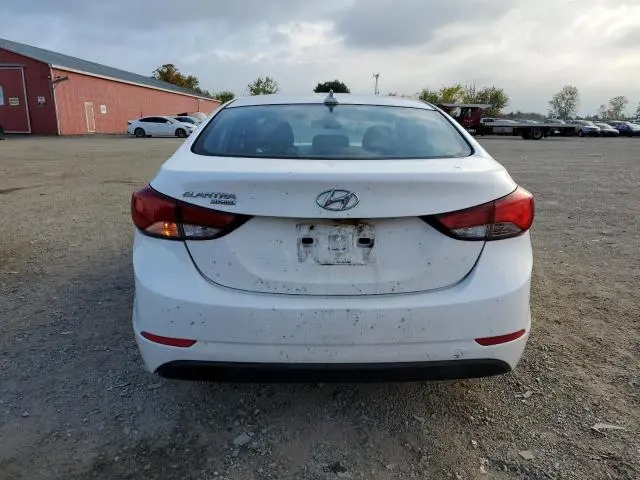 2016 HYUNDAI ELANTRA SE  