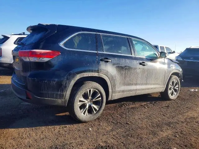 2019 TOYOTA HIGHLANDER LE  