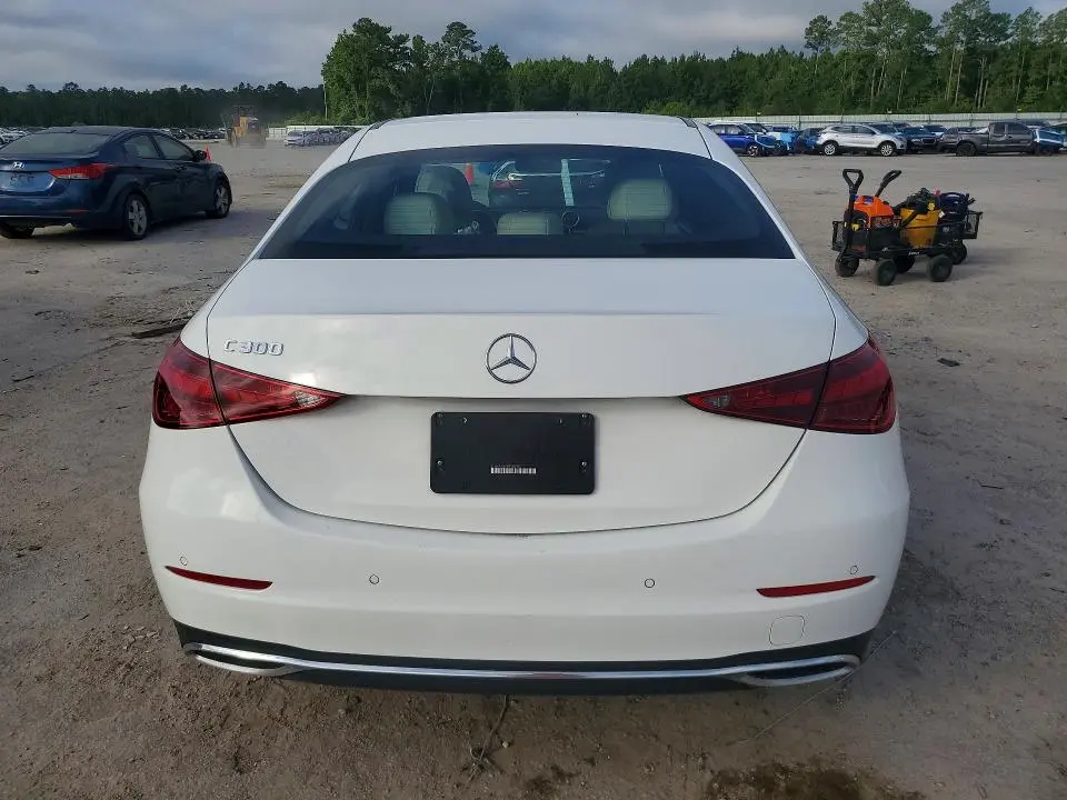 2024 MERCEDES-BENZ C 300  