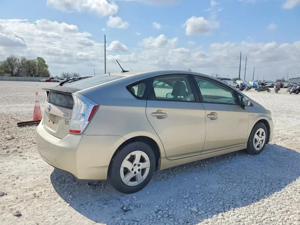 2010 TOYOTA PRIUS II  