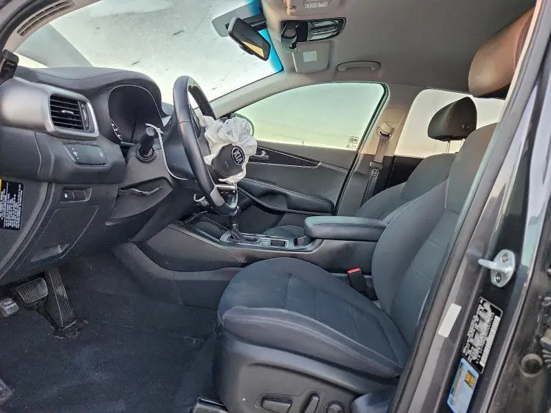 2018 KIA SORENTO LX  