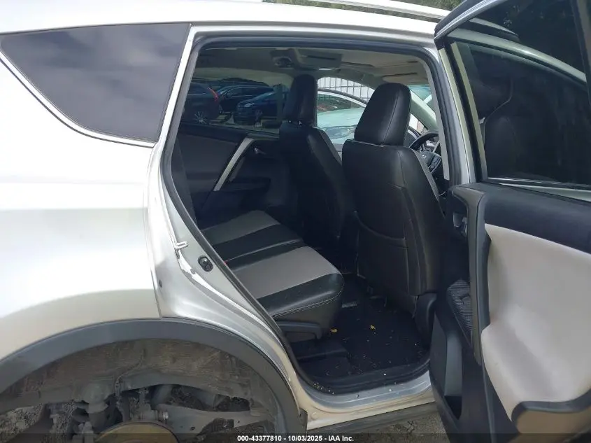 2014 TOYOTA RAV4 XLE