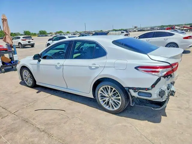 2019 TOYOTA CAMRY XLE  