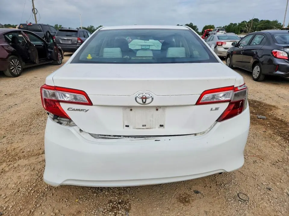 2012 TOYOTA CAMRY LE  
