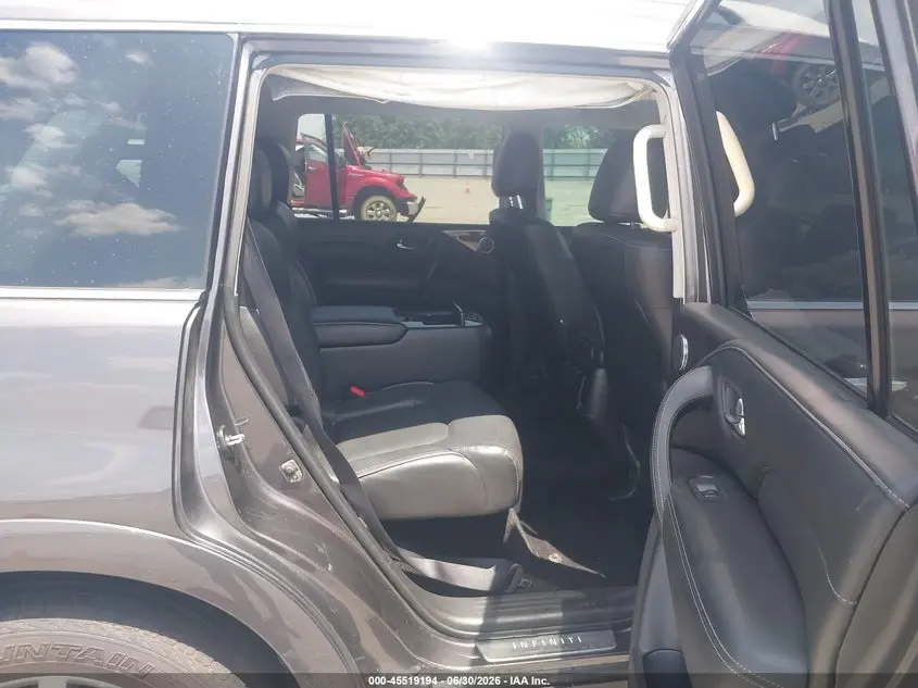 2022 INFINITI QX80 LUXE