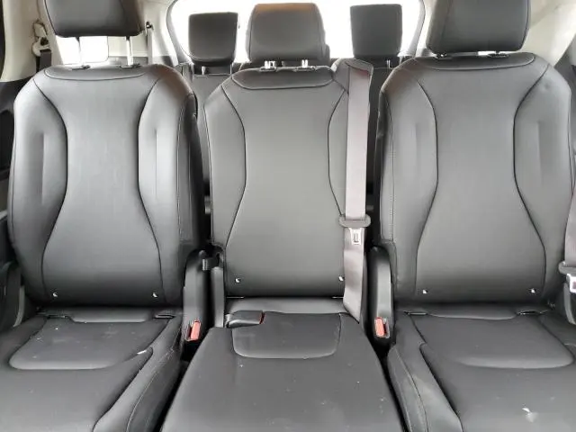 2026 KIA CARNIVAL LX  