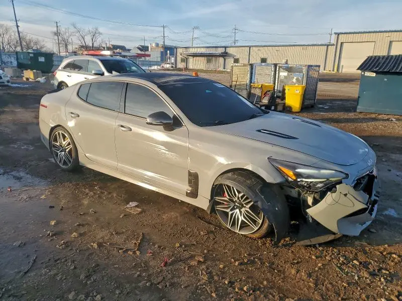 2022 KIA STINGER GT1  