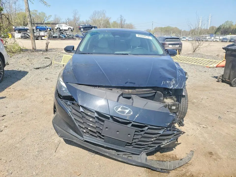 2023 HYUNDAI ELANTRA LIMITED  